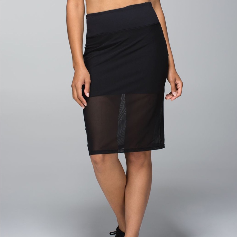 Lululemon Meesh Skirt